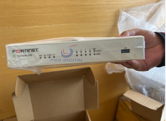Fortinet FG-30E Wired Firewall 900 Tausend gleichzeitige Sitzungen für robuste Sicherheit