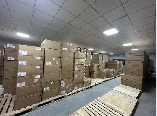 Bereit zum Versand Dell PowerEdge R760 2U Rack Server mit 2,1 GHz Prozessor Hauptfrequenz