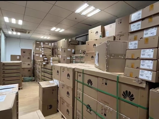 Huawei S5731-S24T4X Netzwerkschalter mit 24*10/100/1000BASE-T-Ports und 4*10GE SFP-Ports