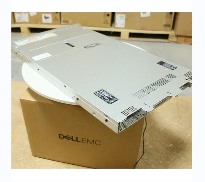 Dell PowerEdge R650 Rack Server mit H745 RAID Controller 900 GB Festplatte 64 GB RAM